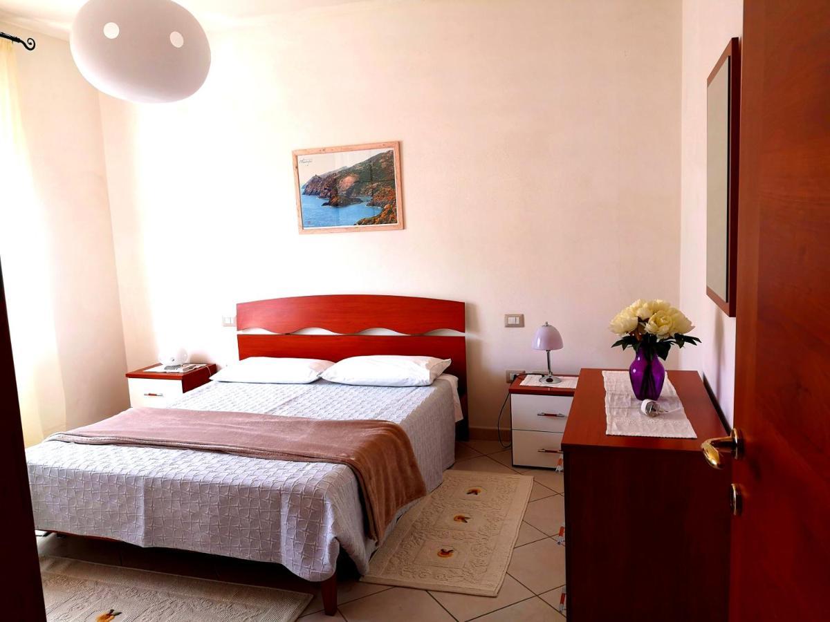 Piccolo B Apartment Bosa Luaran gambar